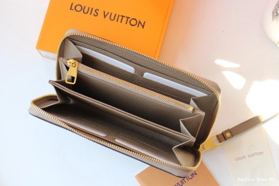 Affordable VUITTON LOUIS WALLET ZIPPY 0820